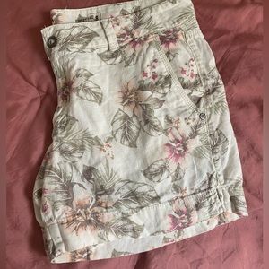 Sonoma Floral Linen Blend Mid Rise Shorts Size 8